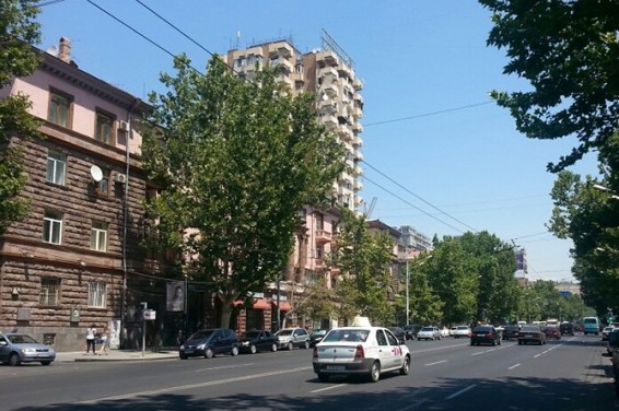 Проезд транспорта по ряду ереванских улиц будет перекрыт 23 ни 24 апреля