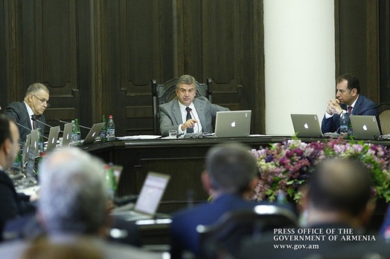Կառավարությունը ցանկանում է գործարարներին պաշտպանել աշխատողների պահանջներից