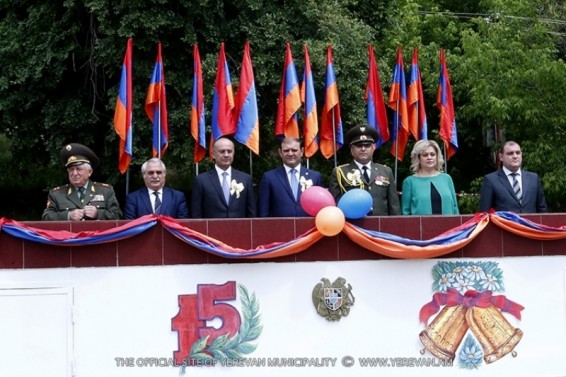 Photo. «Փոքր Մհեր»-ի շրջանավարտները հրաժեշտ տվեցին կրթահամալիրին