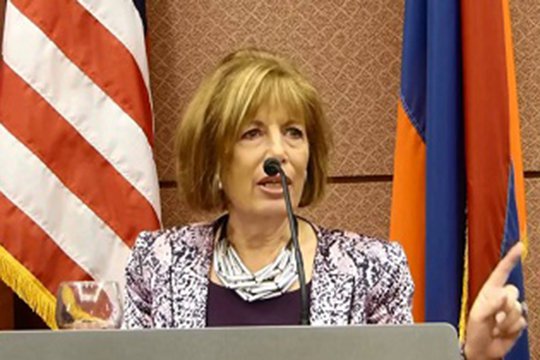 Ջեկի Սփեյեր՝ հայկական արմատներով ԱՄՆ-ի միակ կին կոնգրեսականը