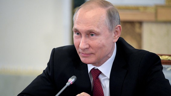 Путин в интервью Стоуну рассказал, что у него уже есть внуки