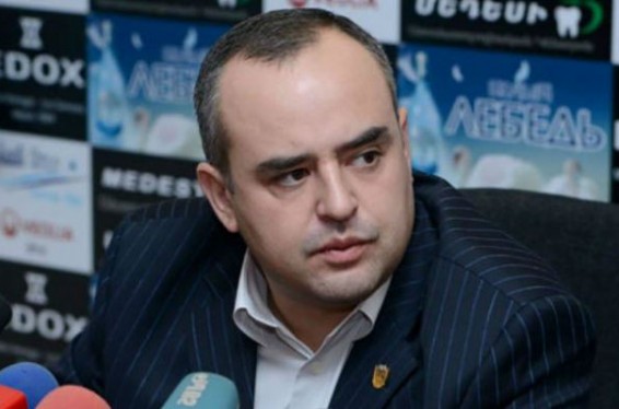 Չեմ կարծում, որ քննիչն է որոշում, թե ով է կասկածյալ. Տիգրան Աթանեսյանը փաստաբանների ծեծի գործով կասկածյալ է