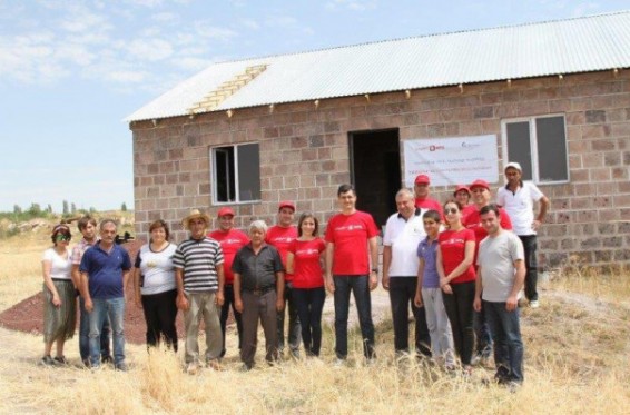 Կաթնաղբյուր գյուղում քսանամյա դադարից հետո տան շինարարությունը վերսկսվել է