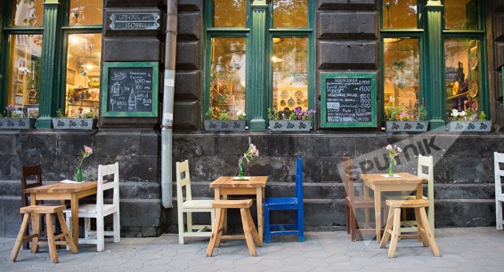 Легендарные кафе Еревана, или Чашка кофе по заоблачной цене