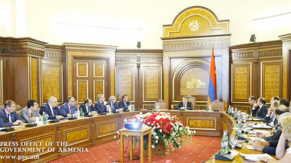Կառավարությունում ներկայացվել է Հայաստանի ժողովրդագրական իրավիճակի բարելավման ծրագրի նախագիծը